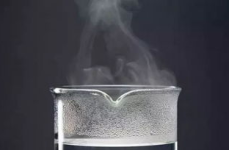 一次性杯子用热水洗可以吗消毒吗视频最新,一次性杯子热水清洗消毒的注意事项与正确方法