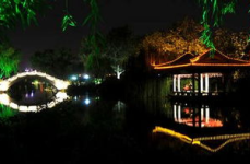西安夜鸣湖可以抓鱼么的地方,鱼儿欢跃乐逍遥”
