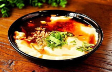 身上过敏能吃豆腐脑吗女生图片,豆腐脑的适宜与禁忌
