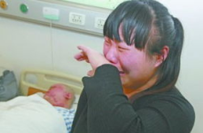 男子脸被高压电吸走,男子面部被“吸”走，揭秘触电瞬间惊险瞬间