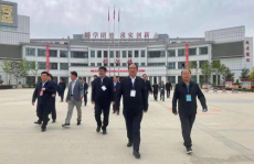 环保专家到企业检查指导工作情况,助力绿色环保提升与风险防控